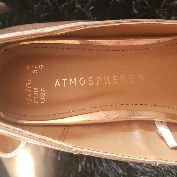 Gold High Heels - Picture 2 of 3